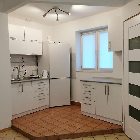 White Apartment Яблонна Экстерьер фото