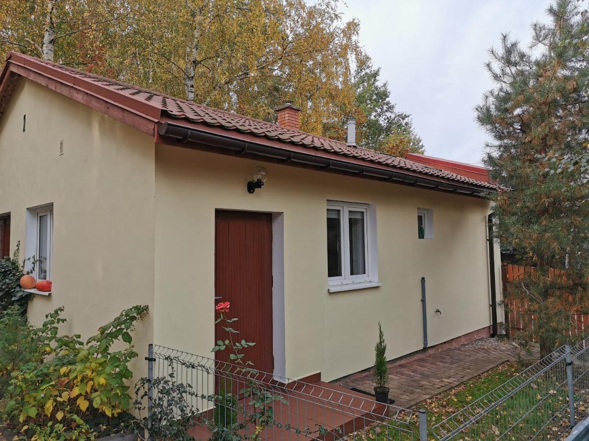 White Apartment Яблонна Экстерьер фото